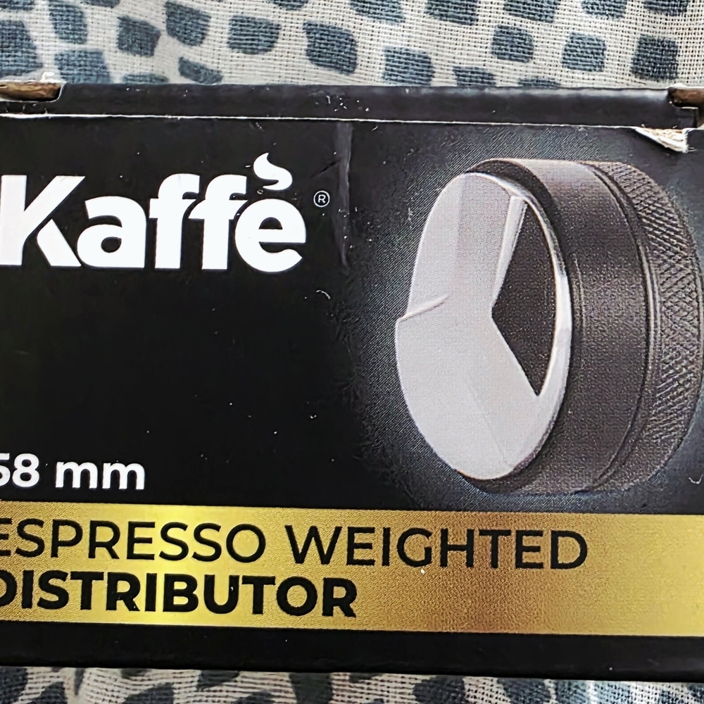 Kaffe Espresso Weighted Distributor - Black and Silver